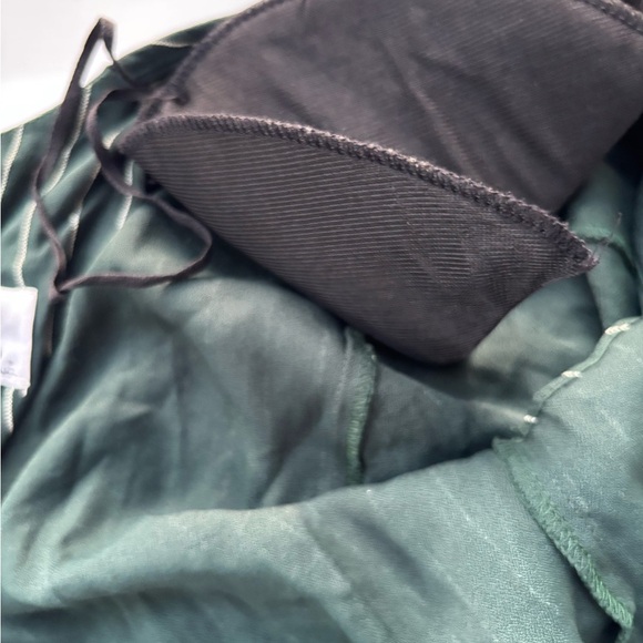 VTG I.S.B. INC. WOMEN'S SZ 10 elegant STRIPED dress green and white. - Picture 7 of 11